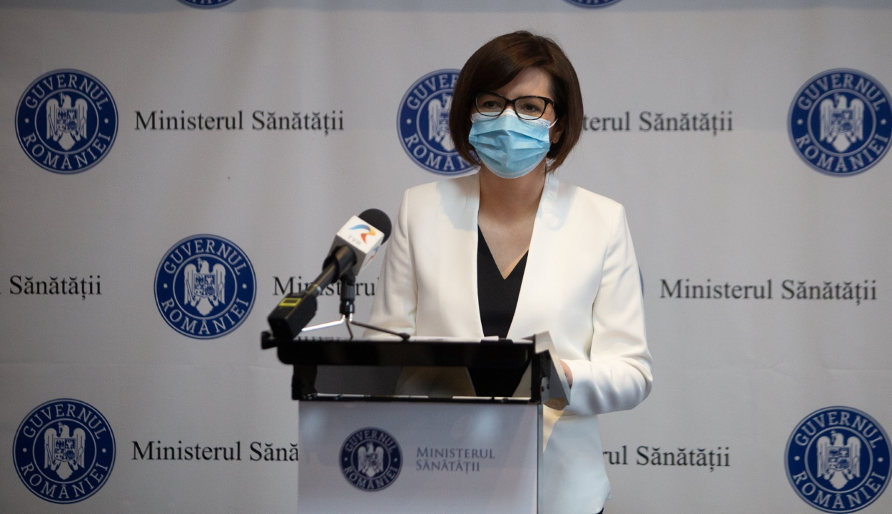 Mihăilă: elérhető, hogy augusztus 1-jétől ne kelljen maszkot viselni kültéren