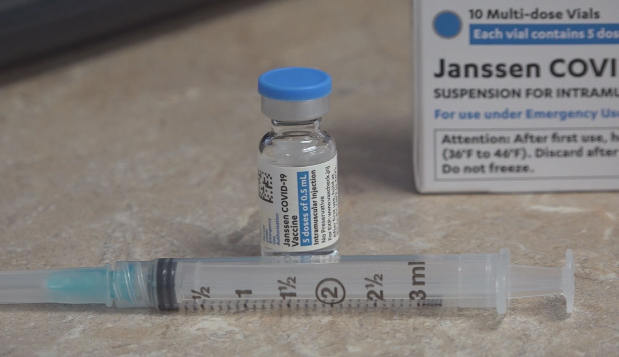 Hétfőtől a Johnson & Johnson vakcinájával oltottak is kérhetik az emlékeztető oltást