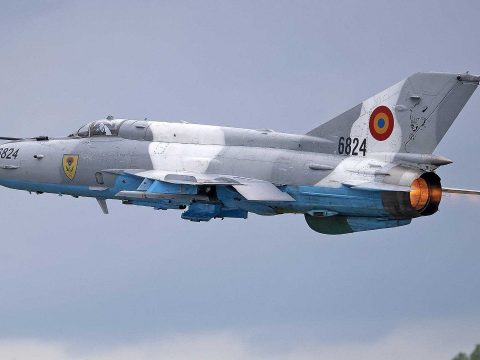 Egy évre újraindították a repüléseket a légierő MiG-21 LanceR típusú repülőgépeivel