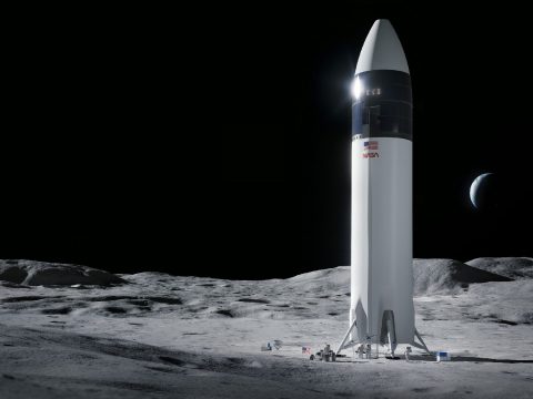 A SpaceX építhet űrhajót a NASA-nak, amivel ismét embert küldenek a Holdra