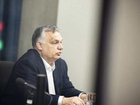 Orbán: legkorábban Magyarország térhet vissza a normális élethez