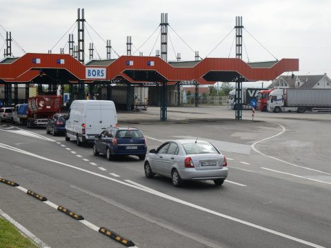 Oltóközpont nyílt a borsi határátkelőnél