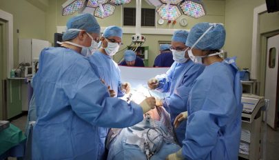 Véletlenül a még jó lábát amputálták egy betegnek egy osztrák klinikán