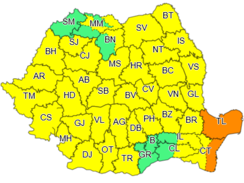 Újabb sárga és narancssárga riasztások a nagy mennyiségű eső és zivatarok miatt