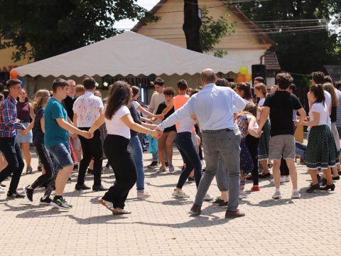 Szórakoztak a fiatalok Kézdivásárhelyen