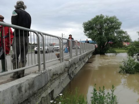 Árvízvédelmi szirénákat szerelnek fel a megye négy tepülésén