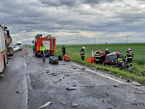 Súlyos baleset történt a rétyi kereszteződés közelében