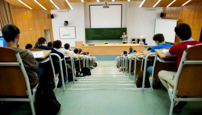 Cîmpeanu: az egyetemeknek lehetőségük lesz tevékenységük egy részét online végezni
