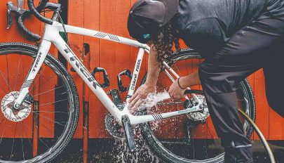Mekkora biztonsági tartalék rejlik az egyes kerékpáralkatrészekben?