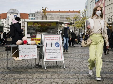 A németek több mint 40 százaléka a világjárvány után is viselne maszkot