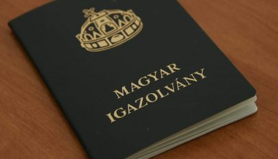 Már magyar igazolvánnyal is lehet regisztrálni oltásra Magyarországon