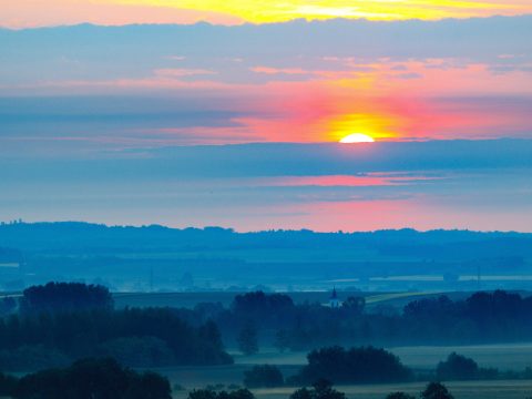 Hétfőn van a nyári napforduló, kezdődik a csillagászati nyár