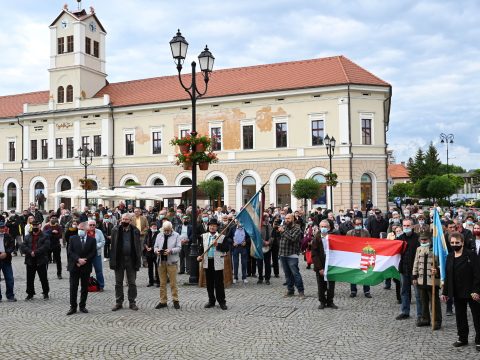 Izsák Balázs: a fejlődésnek a közösség megmaradását kell szolgálnia