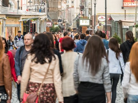 Felmérés: a romániaiak 80 százaléka szerint rossz irányba tart az ország