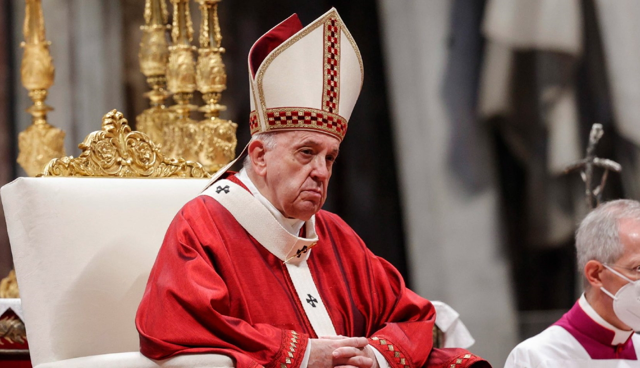 Az ukrajnai „mészárlás” leállítását követeli a pápa