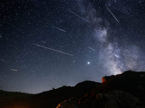 Augusztus 12. és 13. éjjelén lesznek a leglátványosabbak a Perseidák hullócsillagai