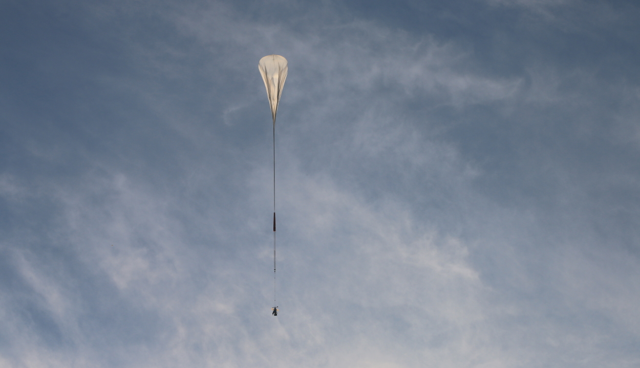 Stadionméretű ballon segíti a csillagászokat az űr vizsgálatában