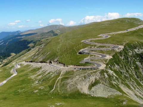 Oltóközpont nyílik a Transalpina legmagasabb pontján