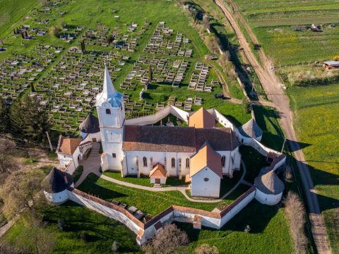 Képírók Orbán Balázs nyomdokán