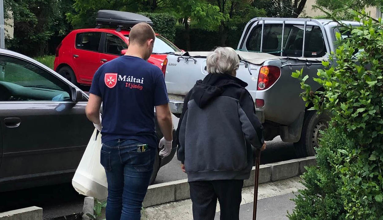 Két fürdőszobás lakást kért egy „rászoruló”