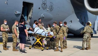 Beindult a szülés egy afganisztáni mentőakció közben