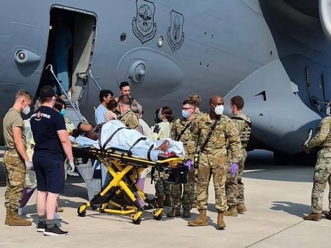 Beindult a szülés egy afganisztáni mentőakció közben