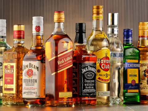 Tizedik helyen áll Románia alkoholfogyasztás terén az EU-ban