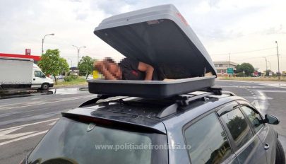 Személyautó tetőcsomagtartójából került elő egy határsértő a bolgár-román határon