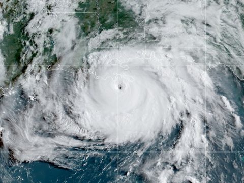Lecsapott az Ida hurrikán Louisiana amerikai állam partjaira