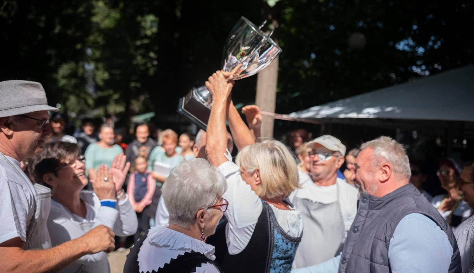 Isteni illatok és ízek a Józsiásban