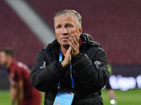 Dan Petrescu jól keres