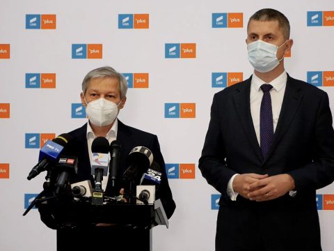 Dacian Cioloș nyerte az USR PLUS elnökválasztásának első fordulóját