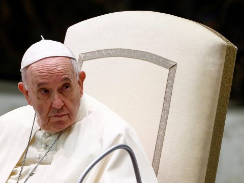 Ferenc pápa: a konfliktust nem szabad a jó és a rossz összecsapására leegyszerűsíteni