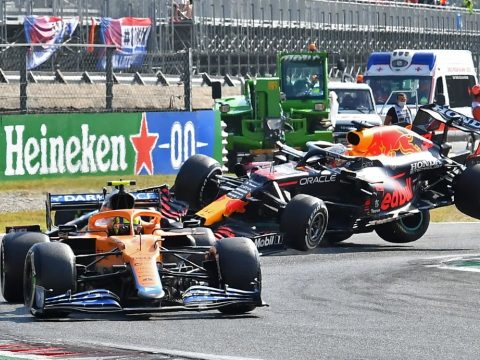 Forma-1: Ricciardo nyert Monzában, Hamilton és Verstappen kiesett
