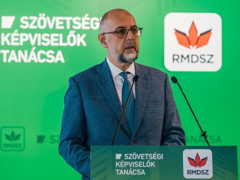 Kelemen: közös felelősségünk, hogy a kormányválságból kisegítsük egymást