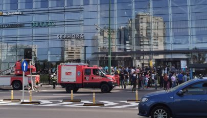 Tűz ütött ki a brassói AFI bevásárlóközpontnál, 36 személy kimenekült