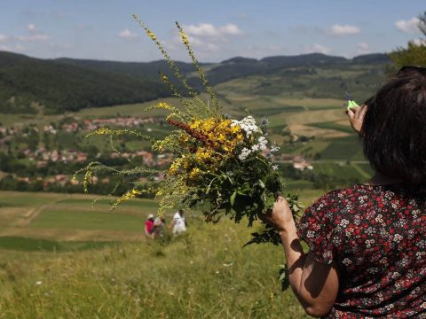 Patika a Perkőn