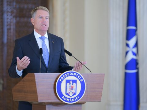 Hétfőre várja Iohannis az elnöki palotába a parlamenti pártok vezetőit