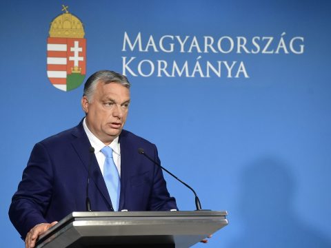 Orbán Viktor Nicolae Ciucának: a szomszédok számíthatnak egymásra