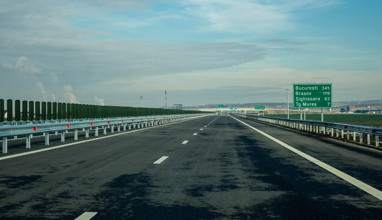 Hétfőn átadják a forgalomnak az erdélyi autópálya Marosvásárhely és Nyárádtő közötti szakaszát
