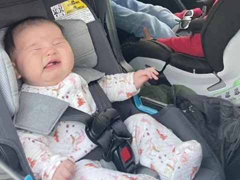 Egy önvezető autó anyósülésén szülte meg gyermekét egy amerikai nő