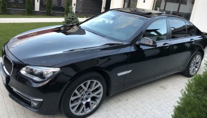 Szokatlan barter: kukoricára cserélné BMW-jét egy moldovai férfi