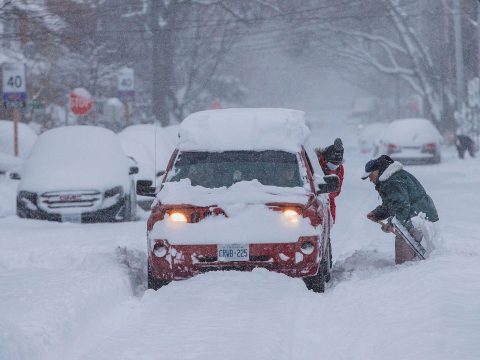 Téli vihar sújtja az Egyesült Államokat és Kanadát, több ezer légijáratot töröltek