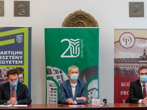 Konzorciumot hozott létre a három erdélyi magyar egyetem