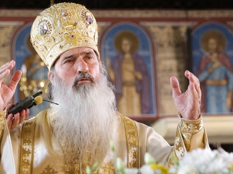 Törvényszék: karanténban kell maradnia Teodosie ortodox érseknek