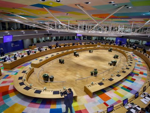 EU-csúcs: a tagállamok vezetői megállapodtak az Oroszország elleni második szankciós csomagról
