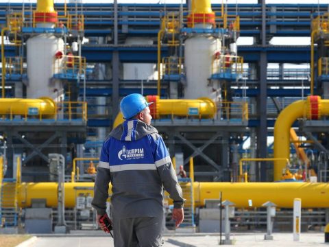 Megugrott az európai gázár, nincs fennakadás az orosz gáz ukrajnai tranzitjában