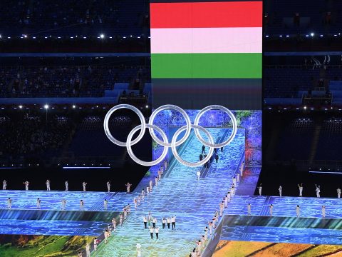 Peking 2022: a Magyar táncok dallamára vonult be a magyar küldöttség