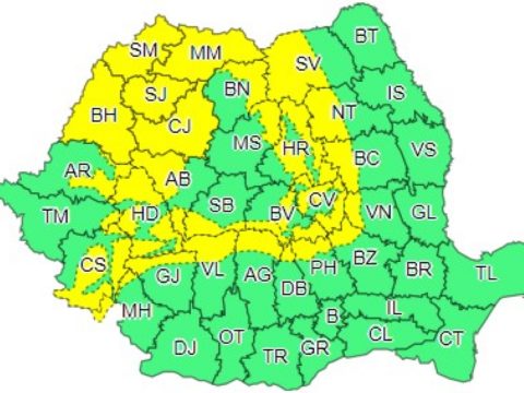 Viharos szélre és hóviharokra figyelmeztetnek a meteorológusok 27 megye hegyvidékén