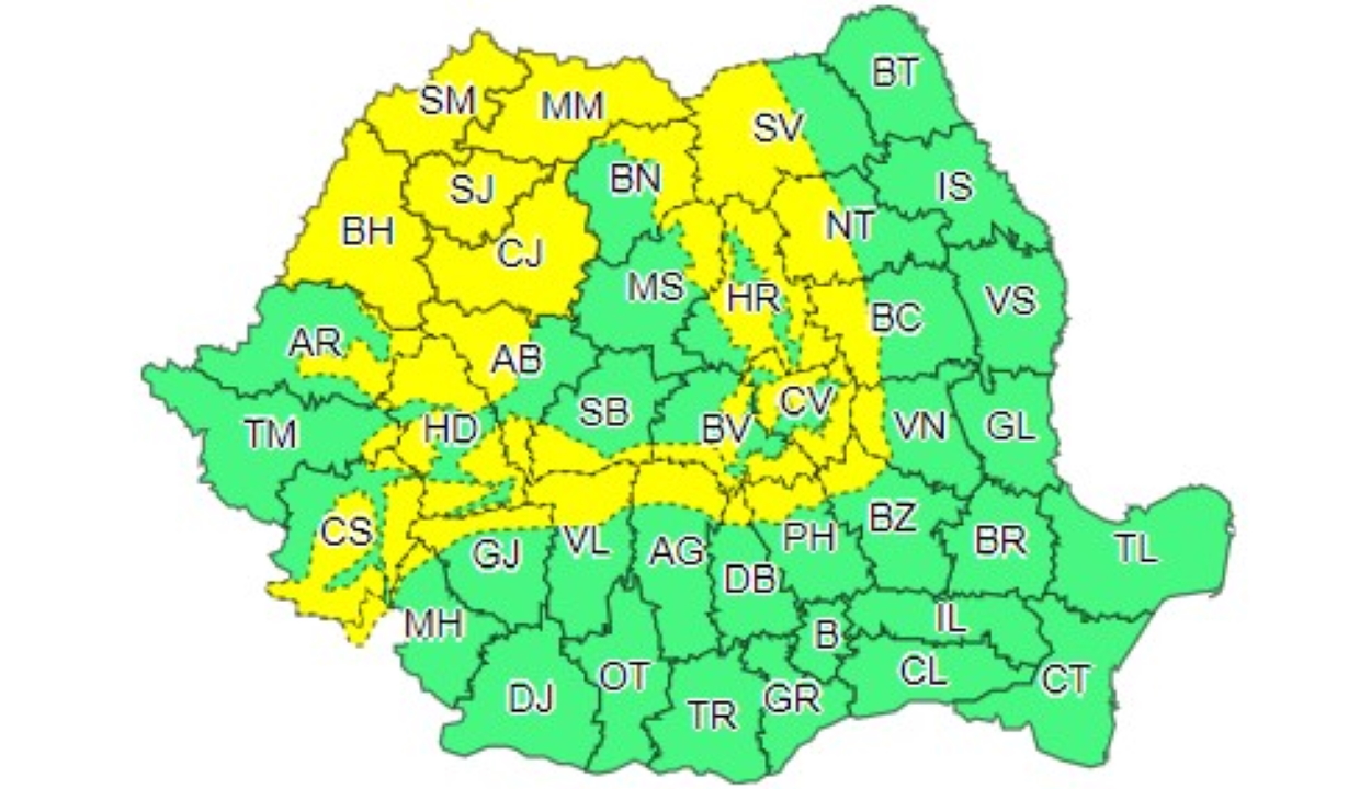 Viharos szélre és hóviharokra figyelmeztetnek a meteorológusok 27 megye hegyvidékén